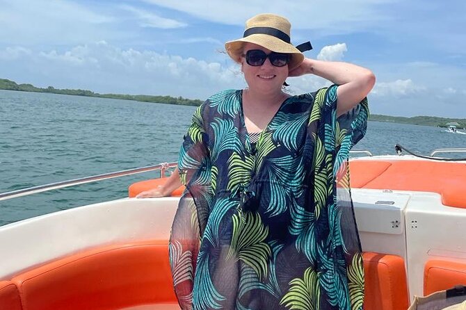 5 Islands Tour from Cartagena Including Snorkeling and Lunch - Islas de Rosario: Pablo Escobar’s plane, Isla Grande, and snorkeling reality