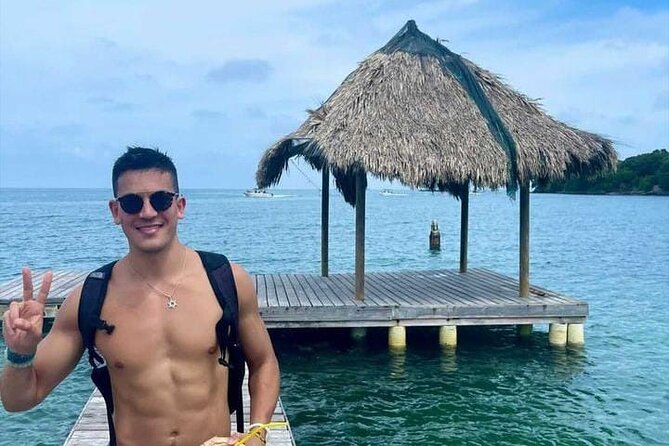 5 islands tour to rosario Islands with snorkeling activity! - Stop 4: Cholón (Islas del Rosario) party stop with music and boat energy