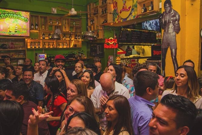 Bar Tour for Guys and Bachelor Parties - Meet Jhonatan: The Guide Who Keeps the Night Fun