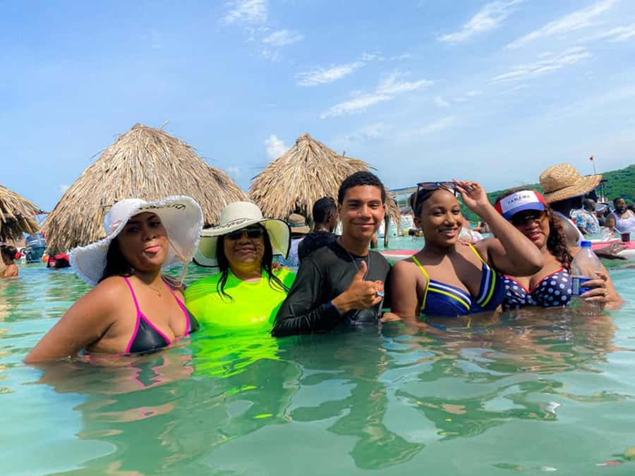 Cartagena: 4 Island Day Trip by Boat and Caribbean Lunch - Oceanarium Add-On: Worth It If You Want More Than Sun and Salt