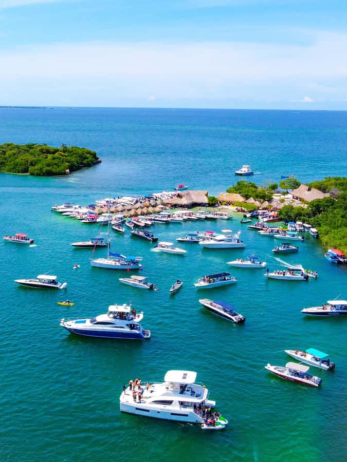 Cartagena: 4 Island Day Trip by Boat and Caribbean Lunch - Cholón and the San Martín de Pájaraales Break: Party Energy Comes With Crowd Energy