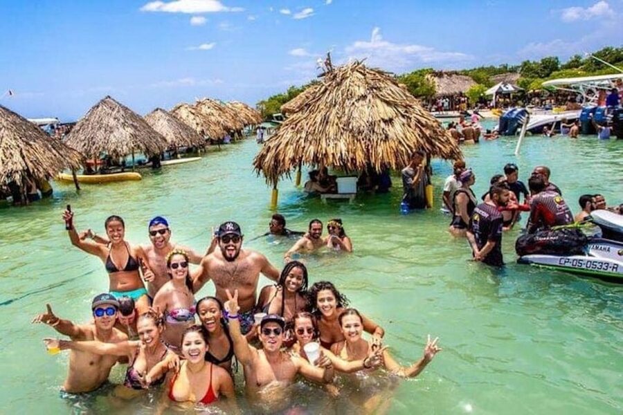 Cartagena: 5 Islands Premium Tour with Lunch and Snorkeling - Plankton at Portonaito Lagoon (7:00 pm): Optional Night Magic With No Guarantees