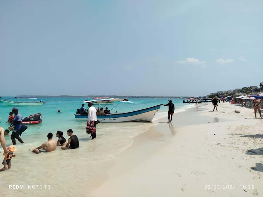 Cartagena: BARÚ Playa blanca with SNORKELING INCLUDED - Playa Blanca Lunch Window: Pick Your Pork, Fish, or Vegetarian