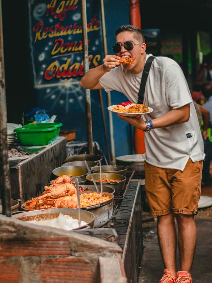 Cartagena Bazurto Market: Authentic Food & Culture Tour - Afro-Caribbean Heritage Through Crafts and Street Art