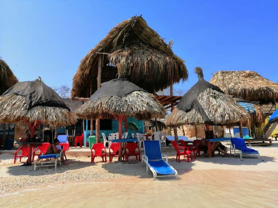 Cartagena: BEACH DAY ON TIERRA BOMBA ISLAND PUNTARENA - Lunch the Colombian Caribbean Way: fish/chicken, coconut rice, patacón pilao