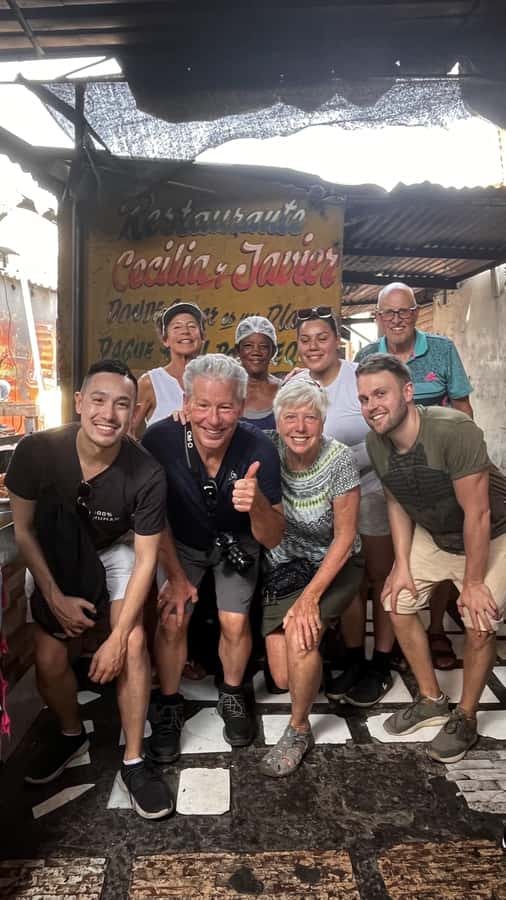 CARTAGENA: BIKE RIDE WITH LUNCH AT BOURDAIN'S FAVORITE SPOT - Who should book this bike-and-Bazurto lunch tour