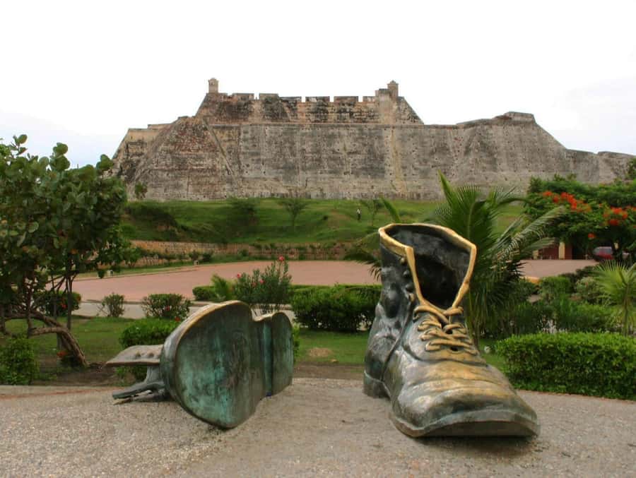 Cartagena: BILINGUAL CITYTOUR + SAN FELIPE CASTLE & Old city - Key highlights that make this tour worth your time