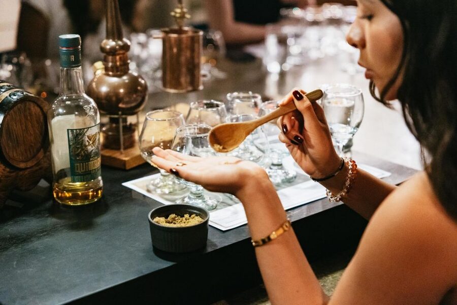 Cartagena: Boutique Rum and Chocolate Tasting at Lunático - How the Tasting Works: Learning to Smell and Sip Like a Pro