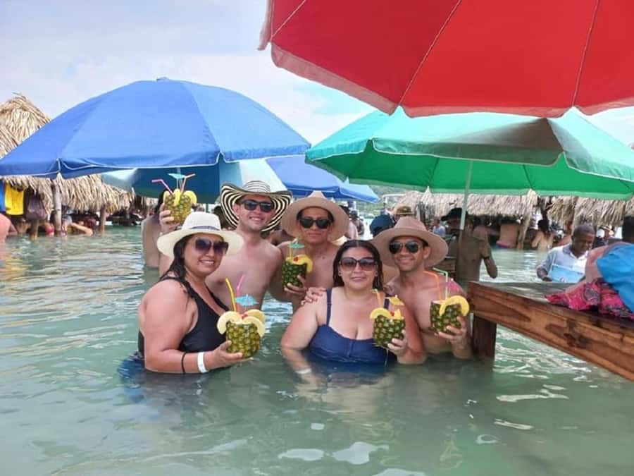 Cartagena: CHOLON & BARU with lunch - Lunch on the coast: 3 Caribbean options and how to get the most