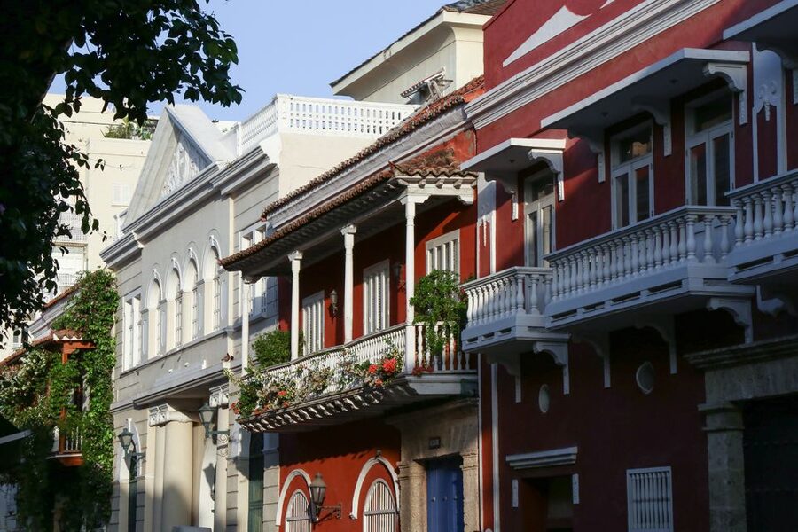 Cartagena City Tour: 4-Hour Cruise Excursion - Emerald Museum lesson: How to spot an original Colombian emerald