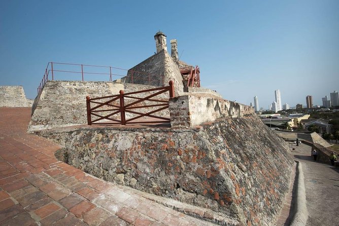 Cartagena City Tour & Convento de la Popa (AM) - Monumento a los Zapatos Viejos and the 18 Karats jewelry factory