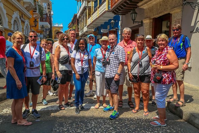 Cartagena: City Tour Hop On Hop Off - Bus Turistico de 2 pisos - Second Loop Stops: Clock Tower to Plaza Bolívar and the Old City Core