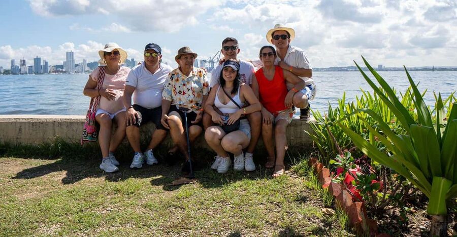 Cartagena: CITY TOUR IN ENGLISH, Old city, Monuments, Castle - English narration and timing: how to make it work for you