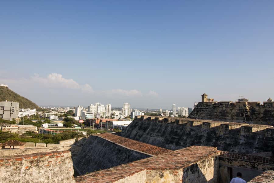 Cartagena City Tour with San Felipe Castle & Old Town Walk - Getsemaní Finish: Murals, Flower Balconies, and Live Street Music