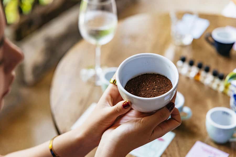 Cartagena: Coffee Tasting - Your barista guide (English/Spanish) and how the session feels