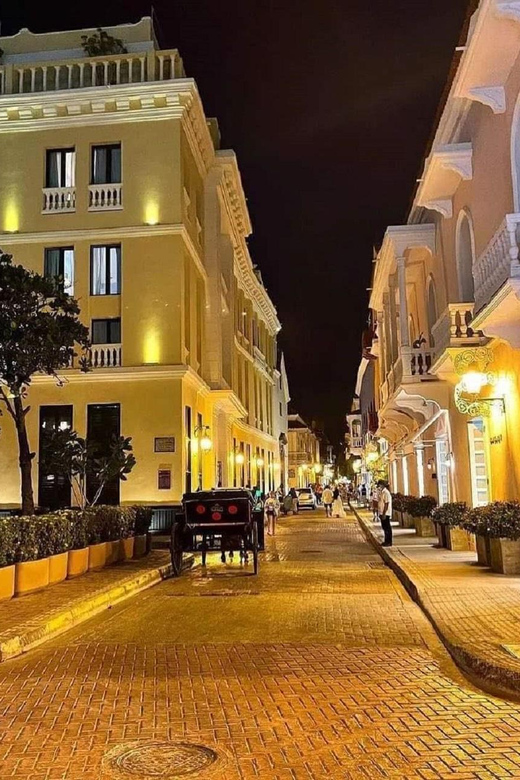 Cartagena: COLLONIAL HORSE DRAWN CARRIAGE by THE OLD CITY - Who should book this carriage tour (and who might skip it)
