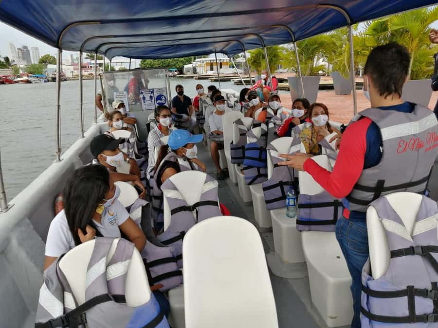 Cartagena de Indias: 2x1 Boat trip to the Rosario Islands and Baru Island - The Ride Starts With Cartagena Bay Views and Forts