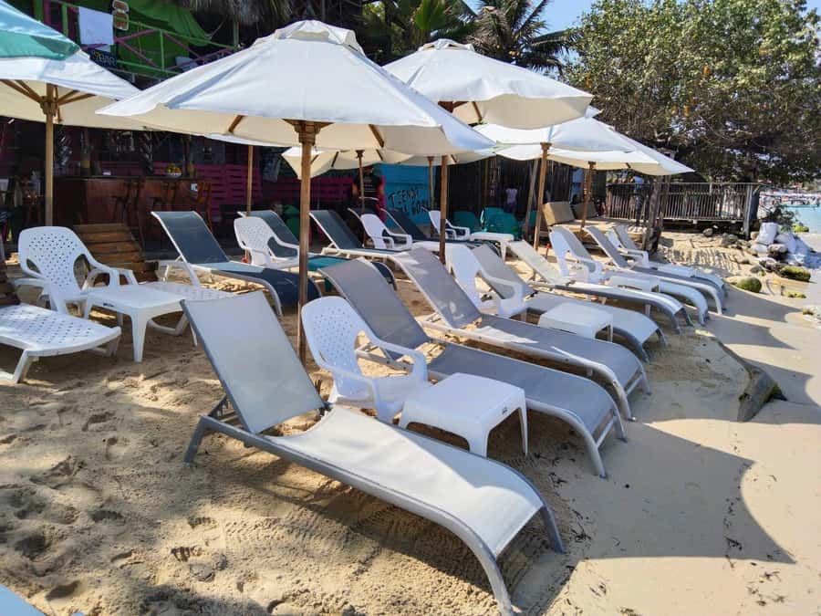 Cartagena de Indias: 2x1 Boat trip to the Rosario Islands and Baru Island - Playa Tranquila on Baru Island: Calm Caribbean Beach Time