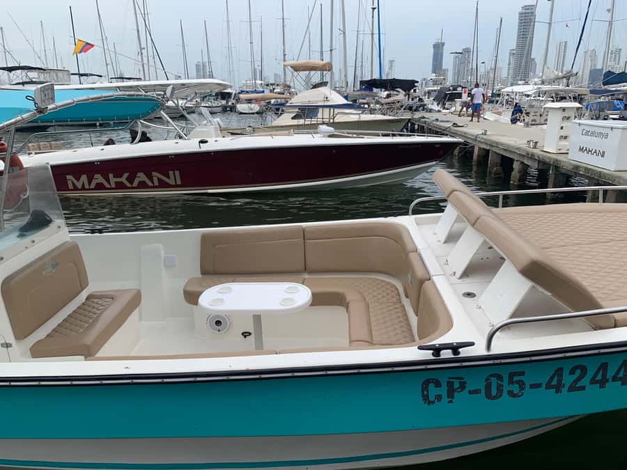 CARTAGENA, EXCLUSIVE launch for Rosario and Baru Islands - 1) From the Marina to MAMAJUMA: What the start feels like