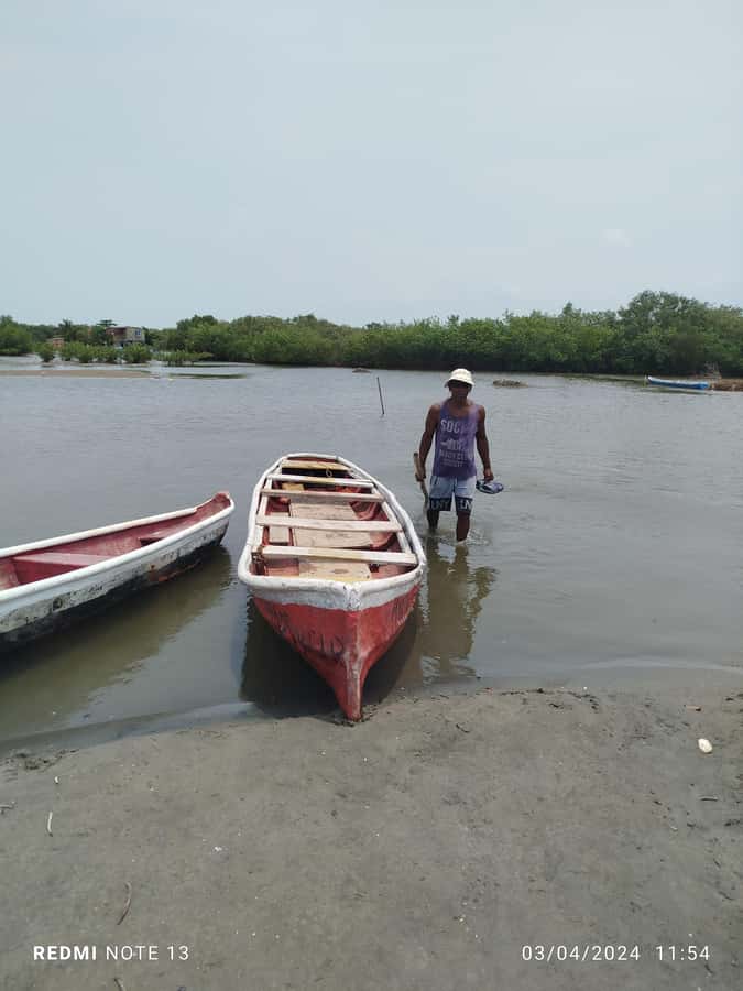 Cartagena: FISHERMEN'S ISLAND IN THE MANGROVES by canoe - What makes the guide experience work (and what to expect)