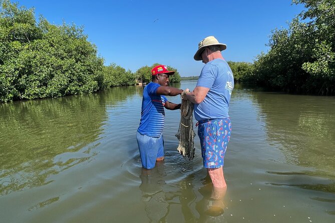 Cartagena Fishing & Crabbing • Unique Local Experience with Lunch - Crabbing Like Locals: Traps, Bait, and the Decision to Keep or Release