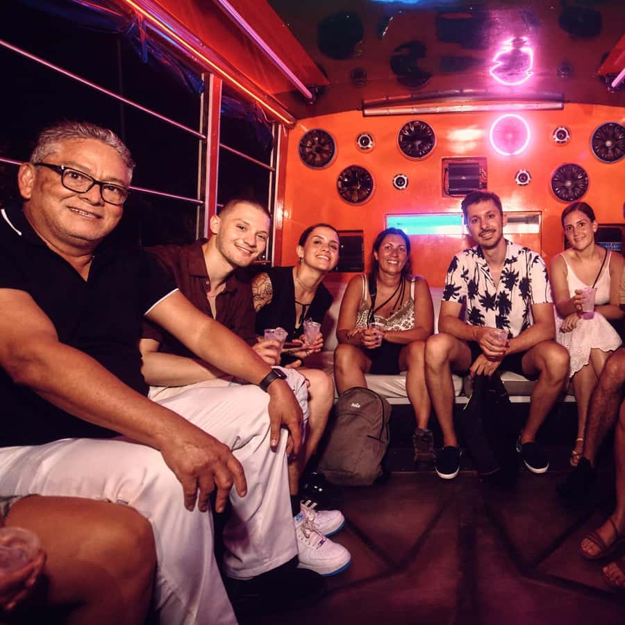 Cartagena: Funny PartyBus with dance floor and good music! - Bocagrande: The 30-Minute Guided Start While the Crowd Warms Up