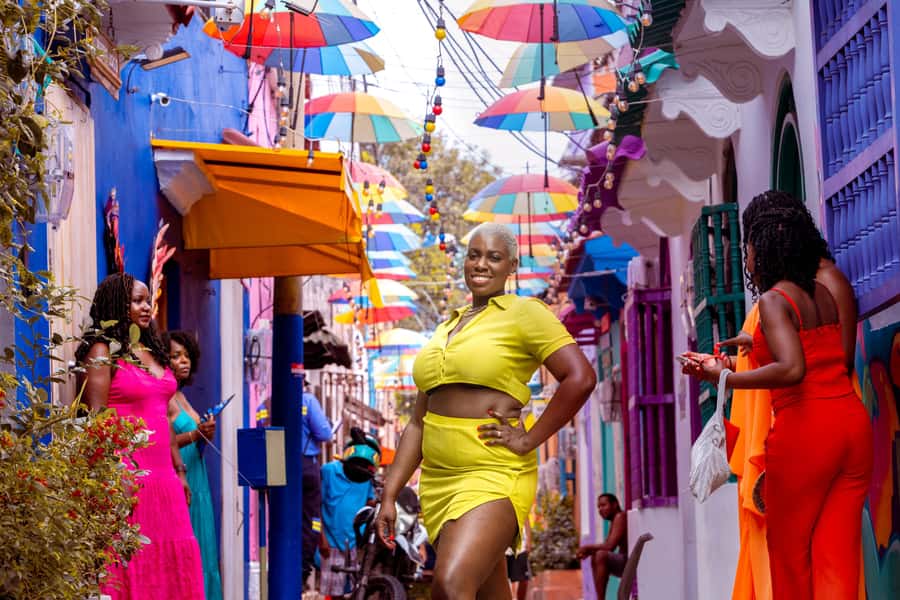 Cartagena Instagram Mobile Workshop: Scenic and Trendy Shots - The Instagram aesthetic part: learning how your feed logic changes what you shoot