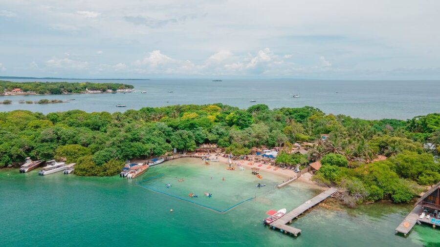 Cartagena: Islabela Islands Boat Trip with Lunch & Cocktail - Who should book this trip (and who might prefer something else)