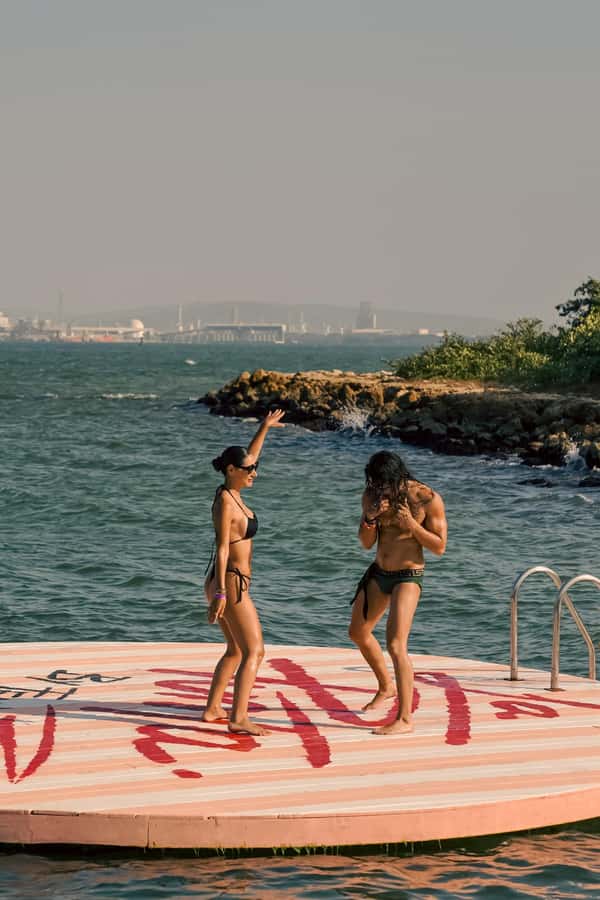 Cartagena: La Punta Beach Club Day Pass (Lunch included) - Key things that make this day pass worth your time