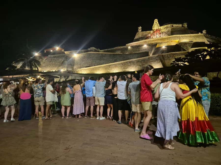 Cartagena: Night party in authentic Colombian chiva with entertainer - Booking with confidence: tips to avoid the common problems