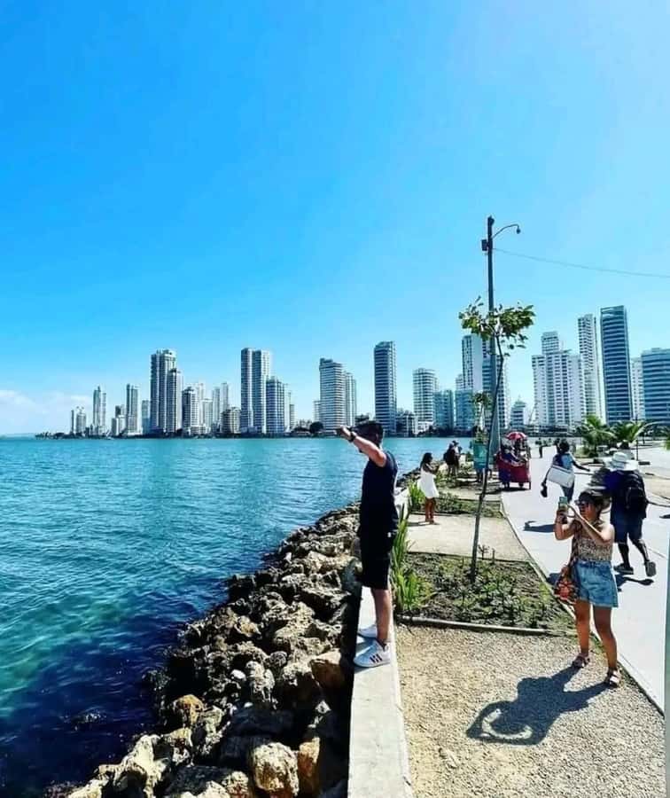 Cartagena: Panoramic City Tour, Monuments, Walls, Castle - Letters of Cartagena: final photos with time to breathe