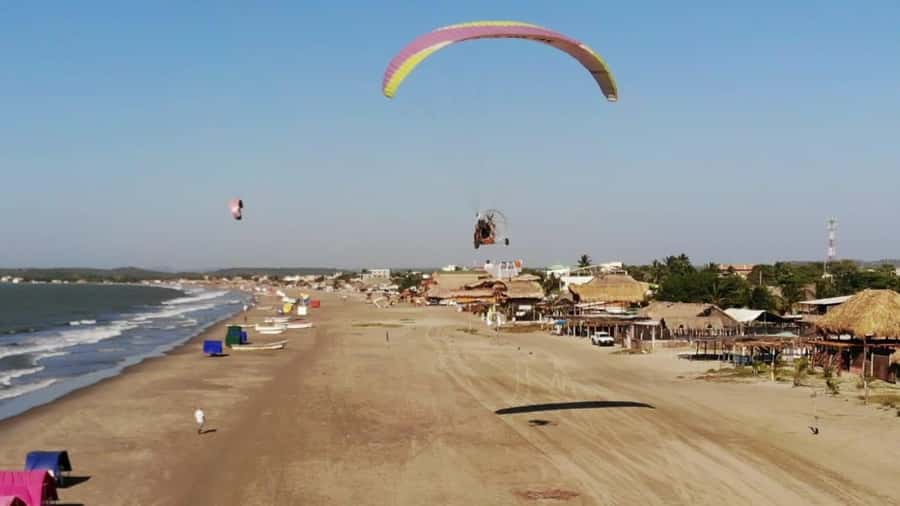 Cartagena: Paratriking Flight from the Beach - Tips That Make It Go Smoother