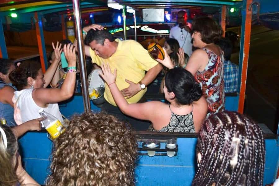 Cartagena: Party Bus Tour In Cartagena - Key highlights to look for