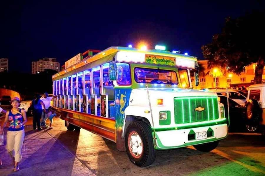 Cartagena: Party Bus Tour In Cartagena - Party bus pacing in Cartagena: what 2 hours really feels like