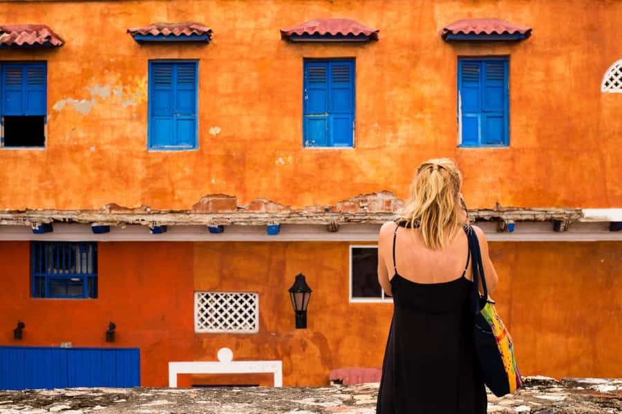 Cartagena: Photography Workshop Tour - Languages and format: English, Spanish, Portuguese, and private group time