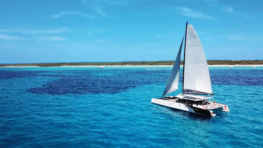 Cartagena: Rosario Islands Catamaran with Lunch and Snorkel - The Rosario and San Bernardo waters: what you’re really paying for