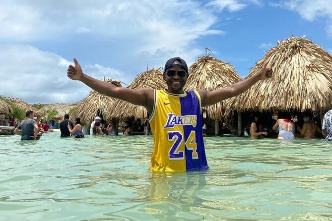 Cartagena's Legendary Boat Party : Full Day in Cholón - Cartagena check-in: know where Babylon is and show up early