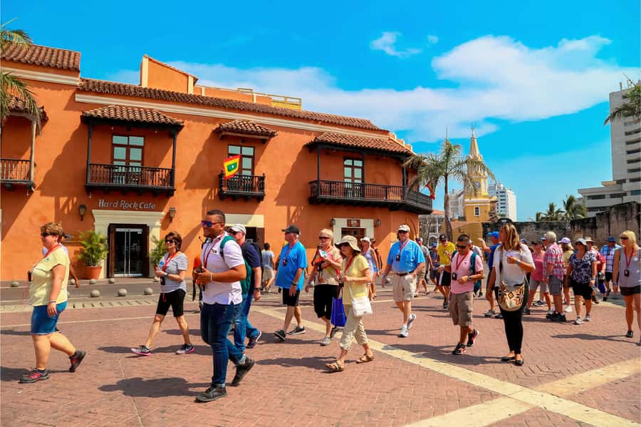 Cartagena: Shared Walking Tour of the Colonial Old Town - Key highlights at a glance