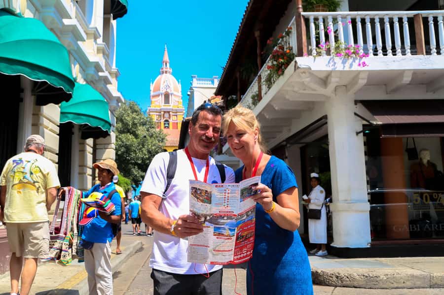 Cartagena: Shared Walking Tour of the Colonial Old Town - Clock Tower to plazas: how this 90-minute walk really works