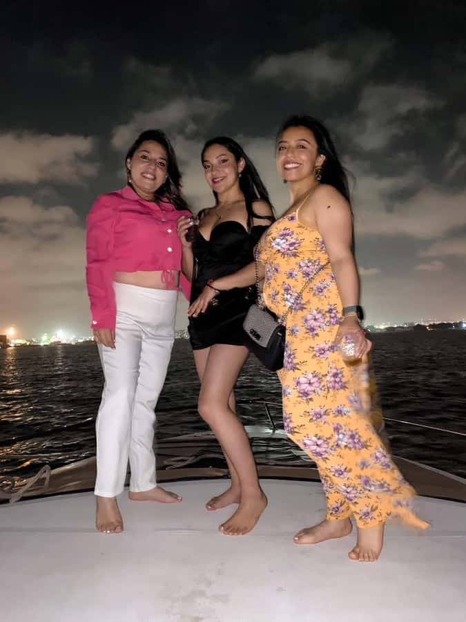 Cartagena: Speed Boat Party on the Bay with open bar - Music, Seats, and the Bathroom Reality Check