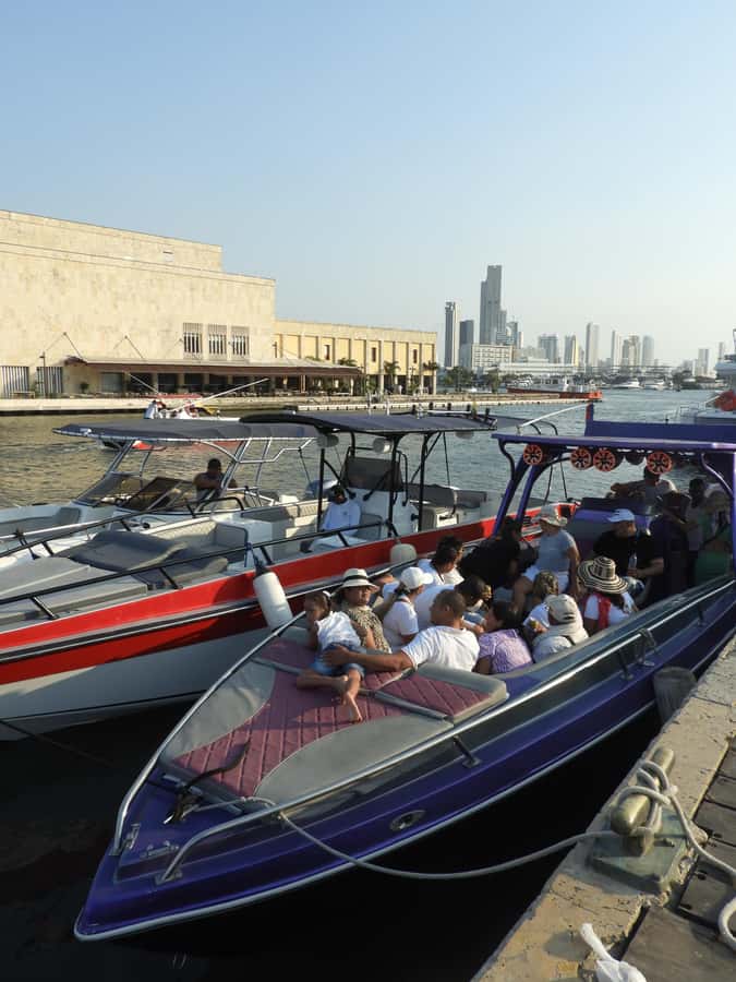 Cartagena: Sunset baytour with Dj, drinks and disco - Open bar, DJ music, and the nightclub bonus for $39