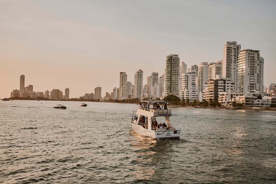 Cartagena: Sunset Cruise with Open Bar - First Views: Bocagrande and the Bay Panoramas Right After Departure