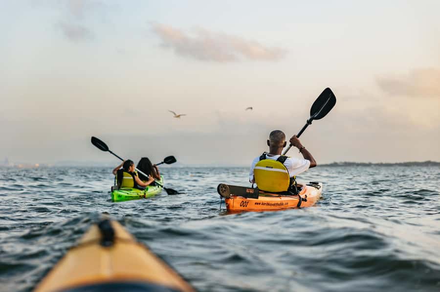 Cartagena: Sunset Sea Kayaking Tour - Cartagena Bay at golden hour: why this feels like a different city