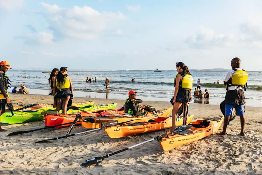 Cartagena: Sunset Sea Kayaking Tour - Sunset on Cartagena Bay: timing, photos, and the only real downside