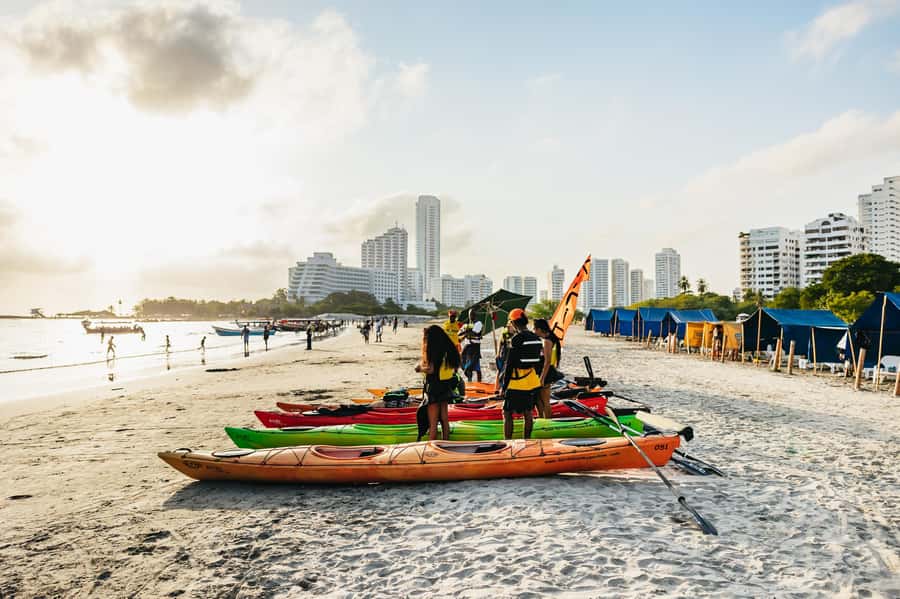 Cartagena: Sunset Sea Kayaking Tour - Guides and group choices: private calm or shared energy