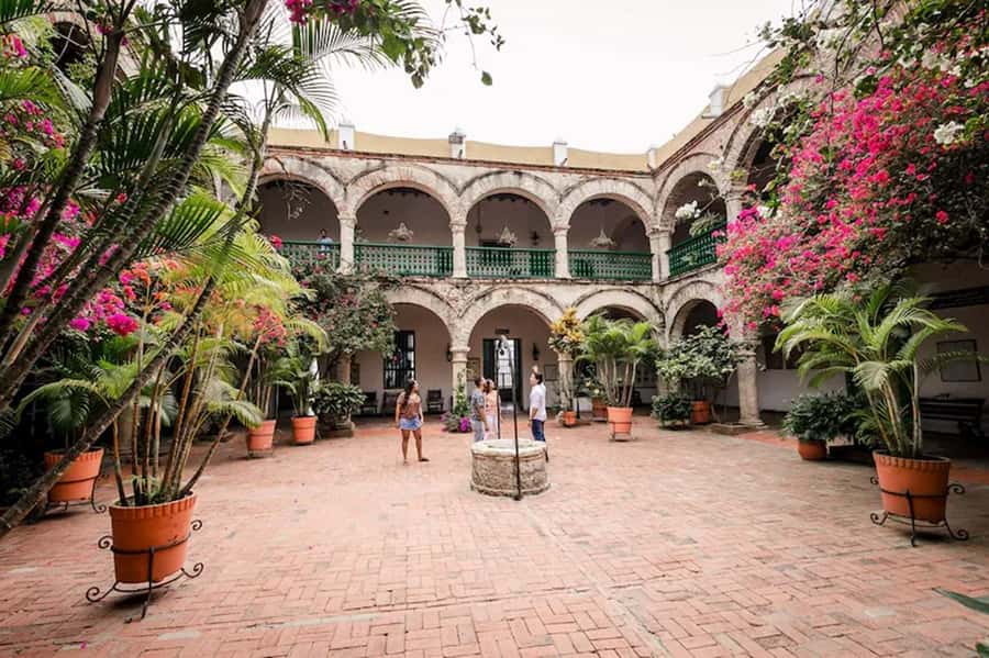 Cartagena: Tour the emblematic Cerro de la Popa - The panoramic views: where Cartagena hits hardest