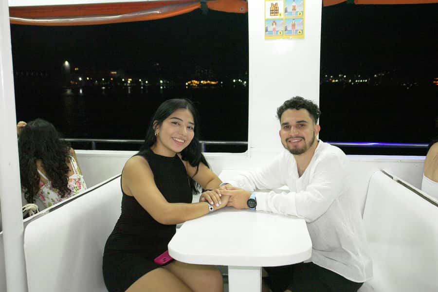 Cartagena: White Night Boat Tour with Dinner and Open Bar - FAQ