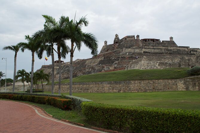 City Tour in Chiva through the City of Cartagena - India Catalina Monument: A Legendary Thread Through Cartagena’s Roots