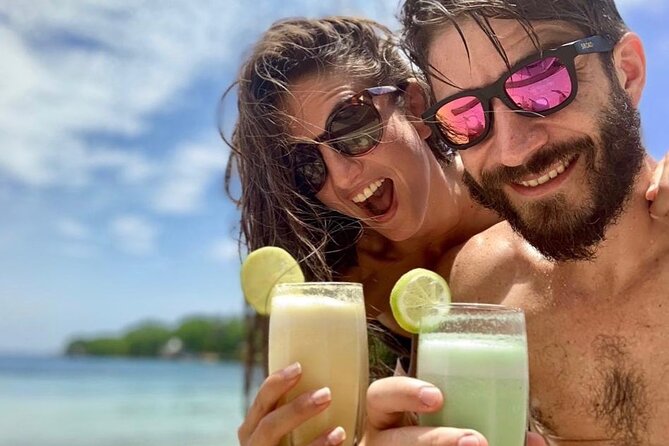 Excursión de un día a Islabela en barco desde Cartagena - Lunch and Drinks: Included Enough to Make the Day Feel Complete