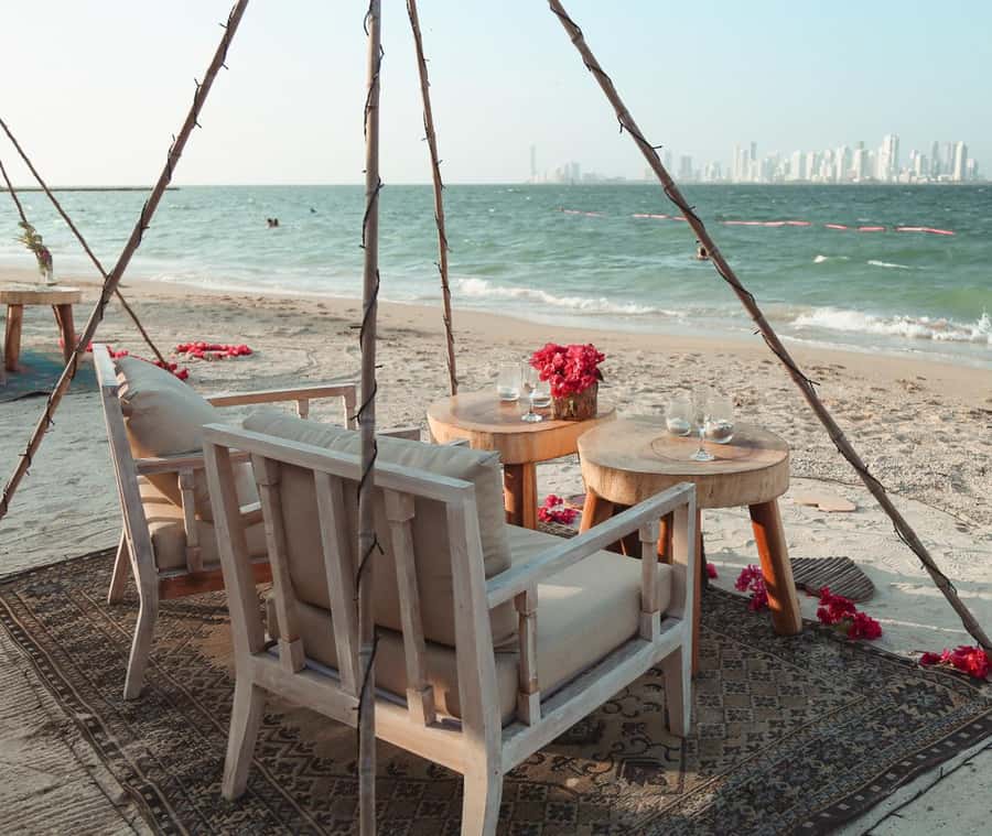 Fenix Beach Island Dinner - Dinner service and how the menu add-ons work (COP 25,000)